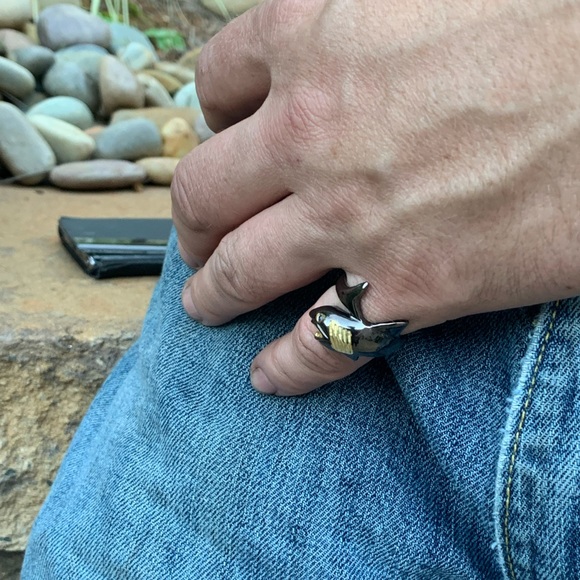 Sterling & 14 kt Shark Ring - Picture 2 of 6